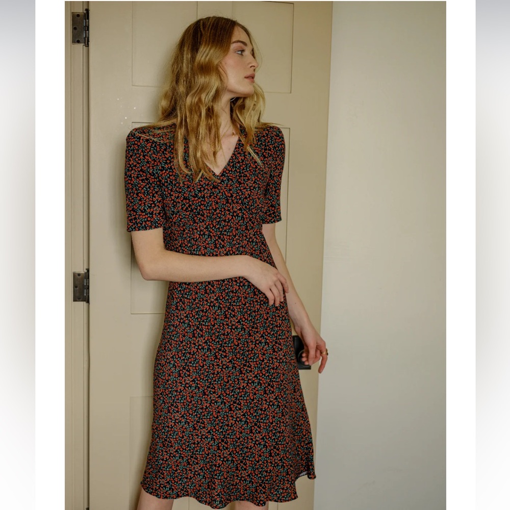 Siskia Raquel Midi Dress in Black Garden Size Small